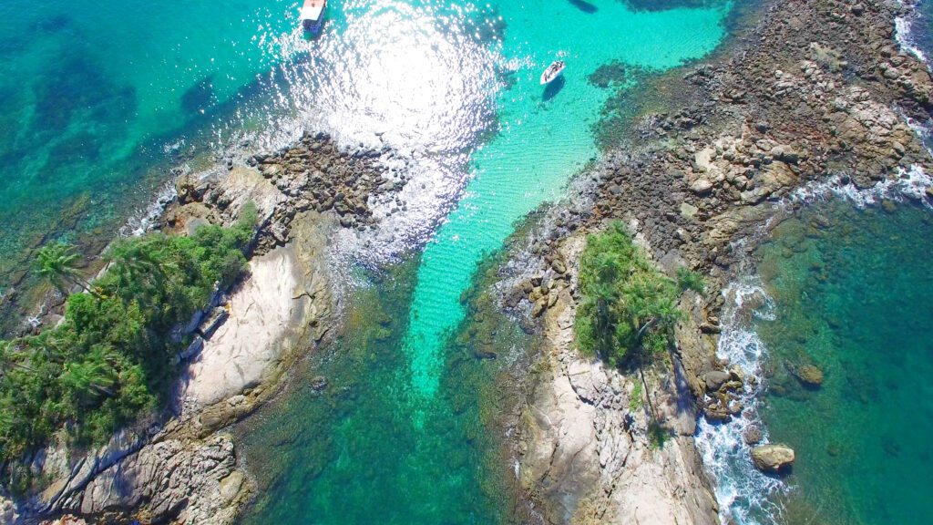 Bela Angra Passeios de Barco, Ilha Botinas, Angra dos Reis