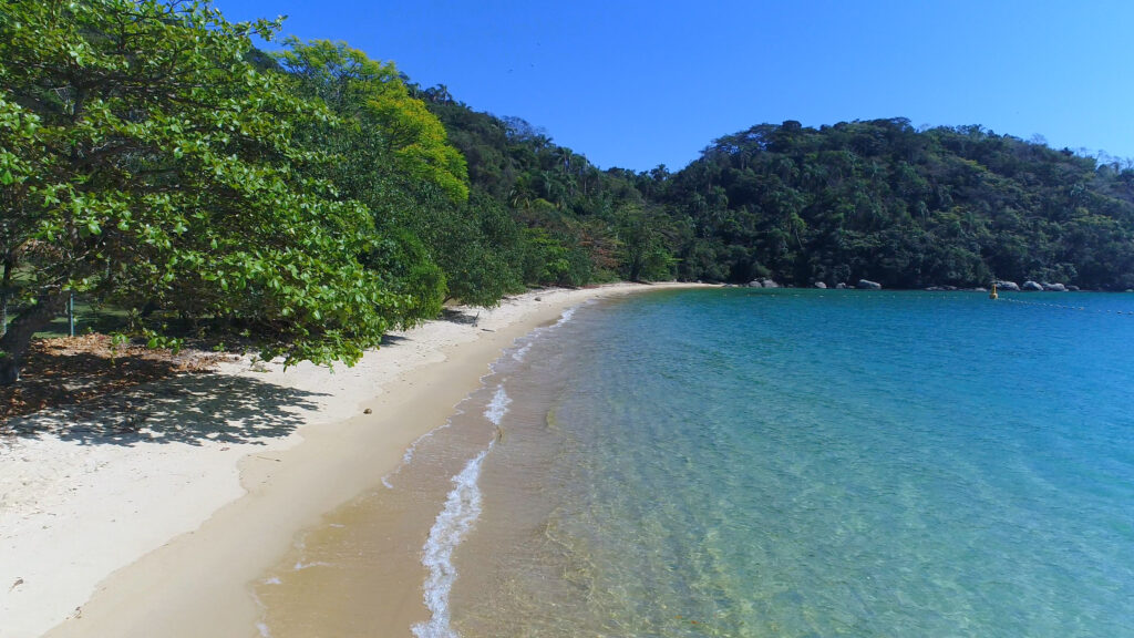 Bela Angra Passeios de Barco, Praia Península de Freguesia de Santana, Ilha Grande, Angra dos Reis